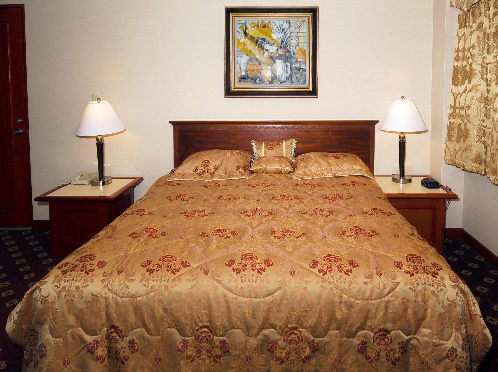 Standard King Room interior